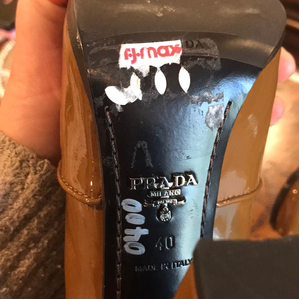 Prada - Picture 5 of 6